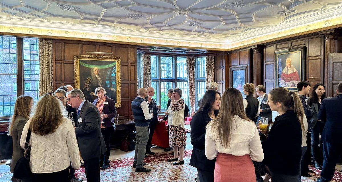 The Middle Temple Employed Barristers’ Society: Visibility, Community and the Modern Bar